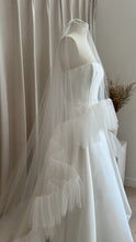 Load image into Gallery viewer, Alice + Mae "Hughes Veil"