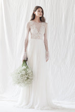 Load image into Gallery viewer, Divine Atelier "Tiara"