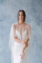 Load image into Gallery viewer, Alice + Mae &quot;Dree&quot; Cape
