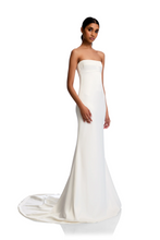 Load image into Gallery viewer, Kyha Bride "Mesina"
